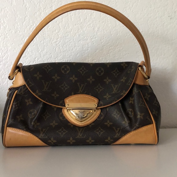 louis vuitton purse with buckle